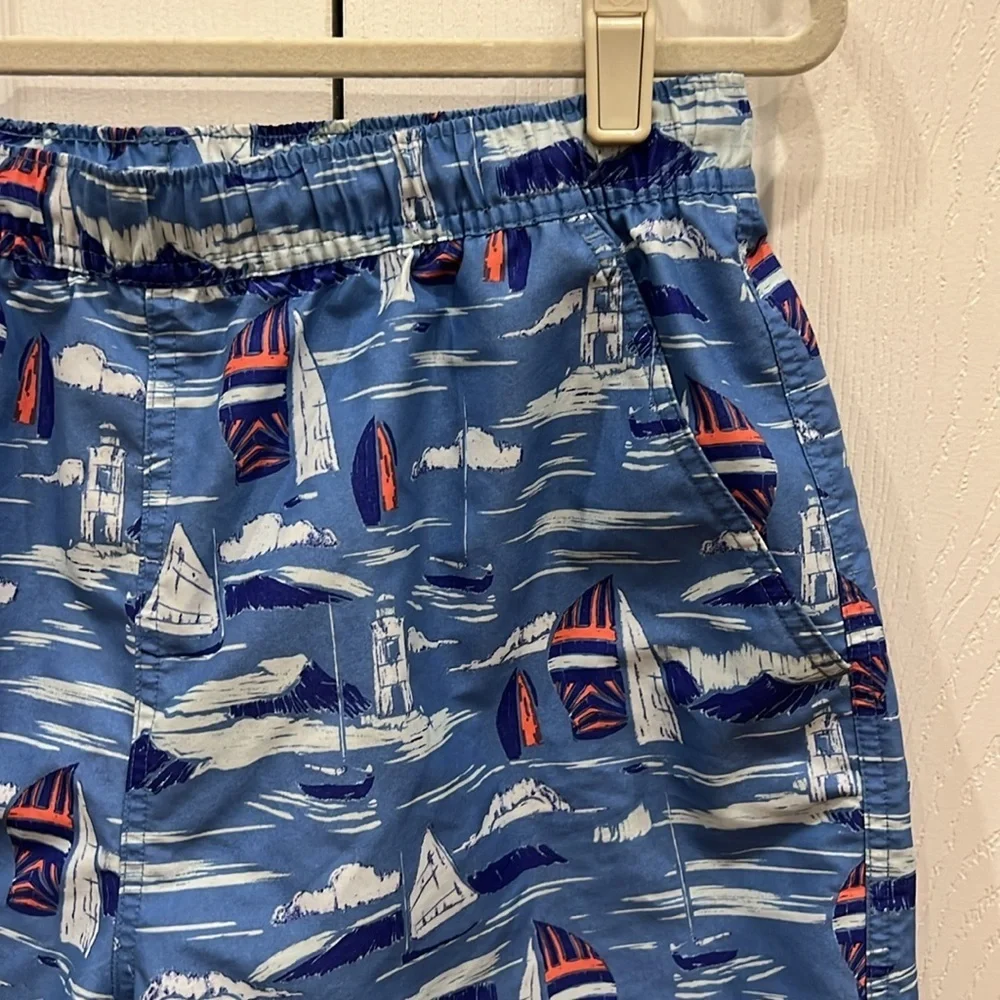 Vineyard Vines Chappy Swim Trunks Blue Sailboats Mens Size Small